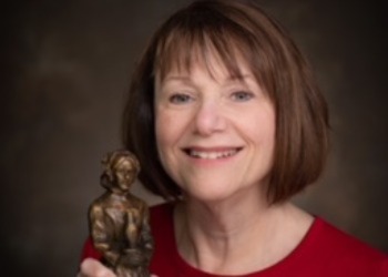 Michele Maloff, '82, wins Excellence in Nursing Leadership Award